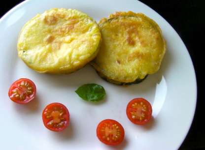 Тру на тёрке самые дешёвые крабовые палочки, и получается ресторанное блюдо — 30 минут и 97 рублей на всё