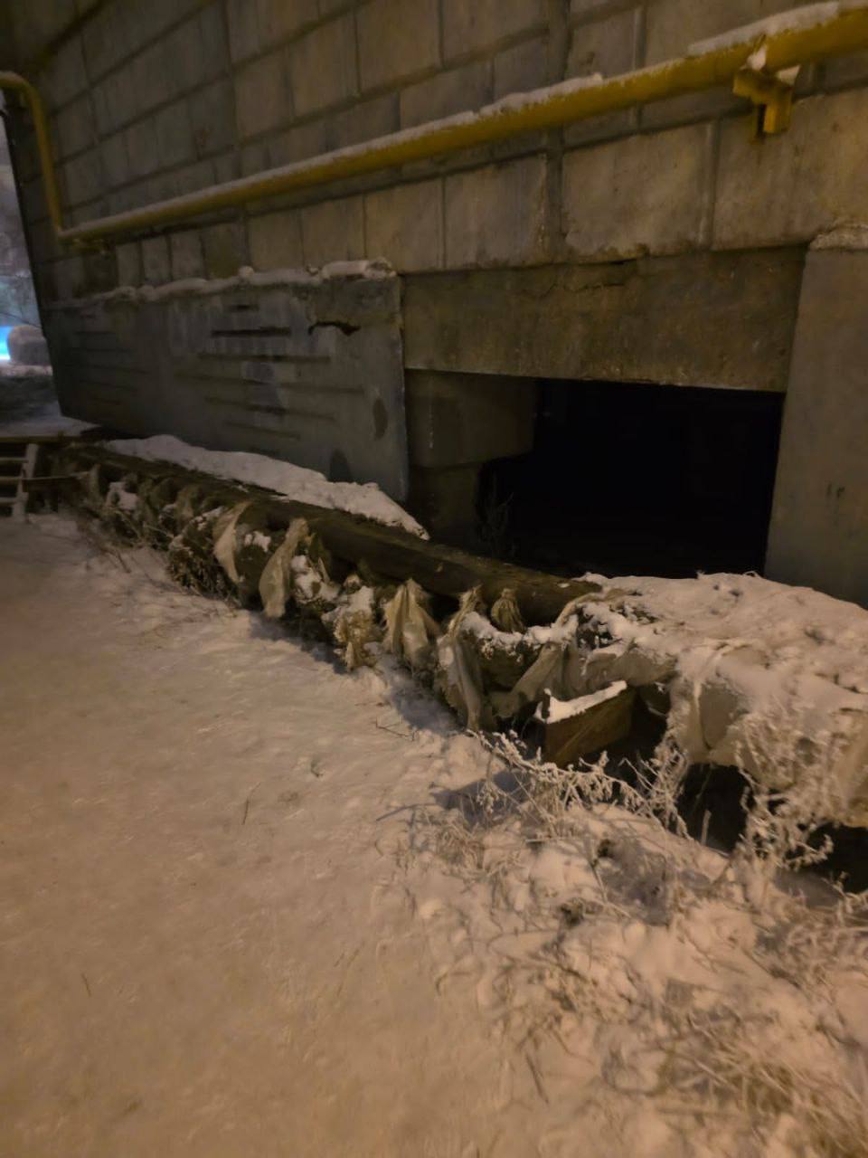 «Трубы залатали, тепло появилось». В доме на Бестужева-Марлинского в Якутске восстановили отопление