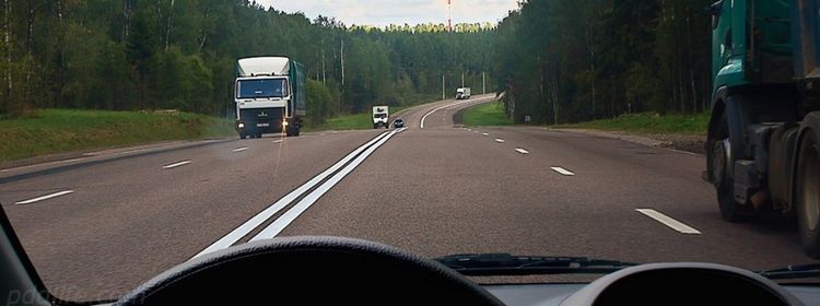 Обогнал и завис слева: почему эта привычка может завалить на экзамене по ПДД — 74% делают одну и ту же ошибку