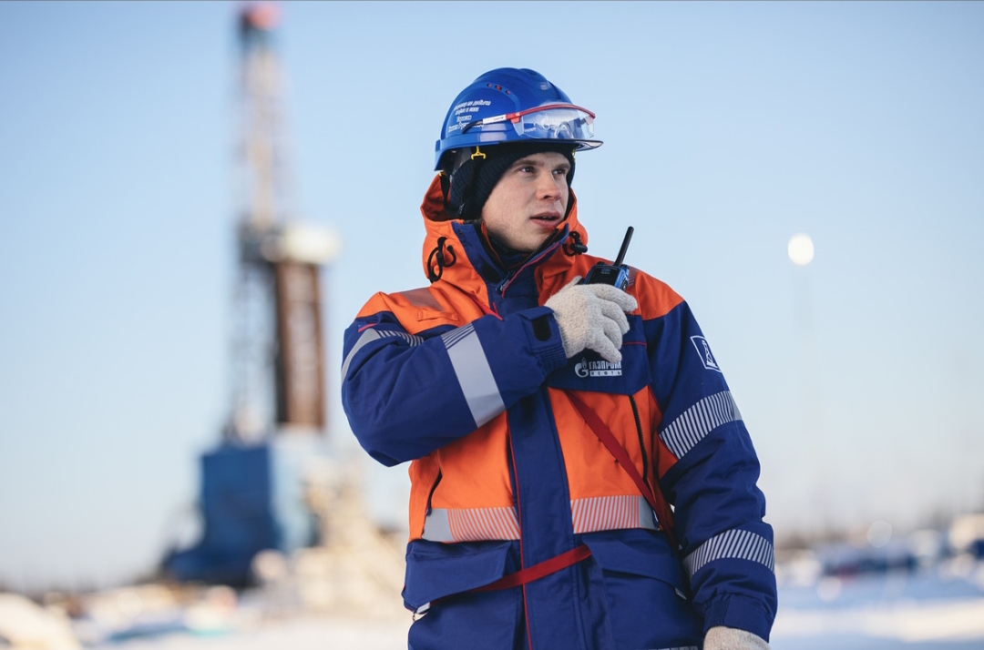 Тысячи километров от дома: новый проект показал, как живут вахтовики в Якутии