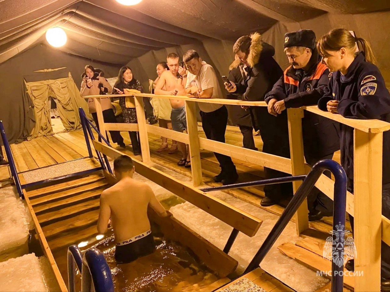 Петр Аммосов не советует окунаться в Крещенскую купель: «А вдруг тромб оторвется?»