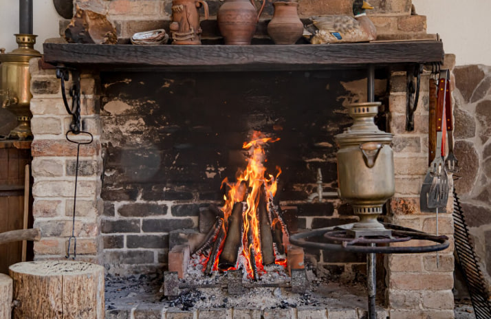 Тревожные звоночки: 3 причины быстрого загрязнения дымохода — и как его почистить