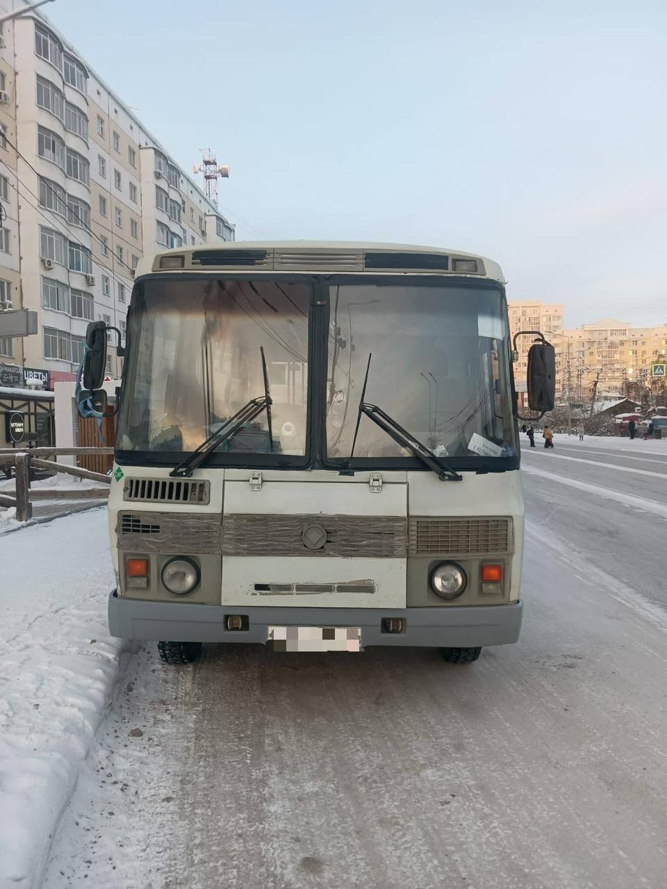 В Якутске получил травмы ребенок, упав внутри движущегося автобуса