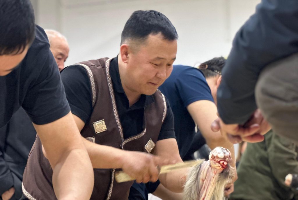 Мастер участка ЖКХ Василий Макаров – носитель уникальных знаний своего народа