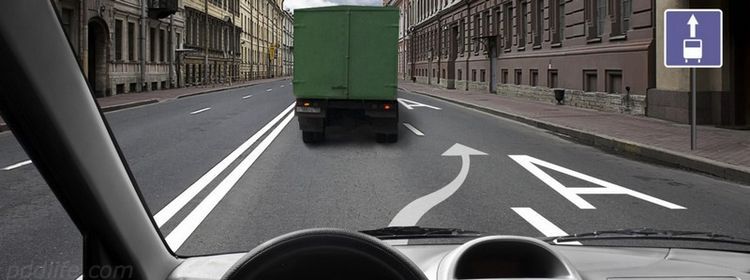 Полоса для маршруток — можно заехать, но можно ли ехать: путаются даже уверенные, а 38% вообще не смогли сдать из-за этого ПДД