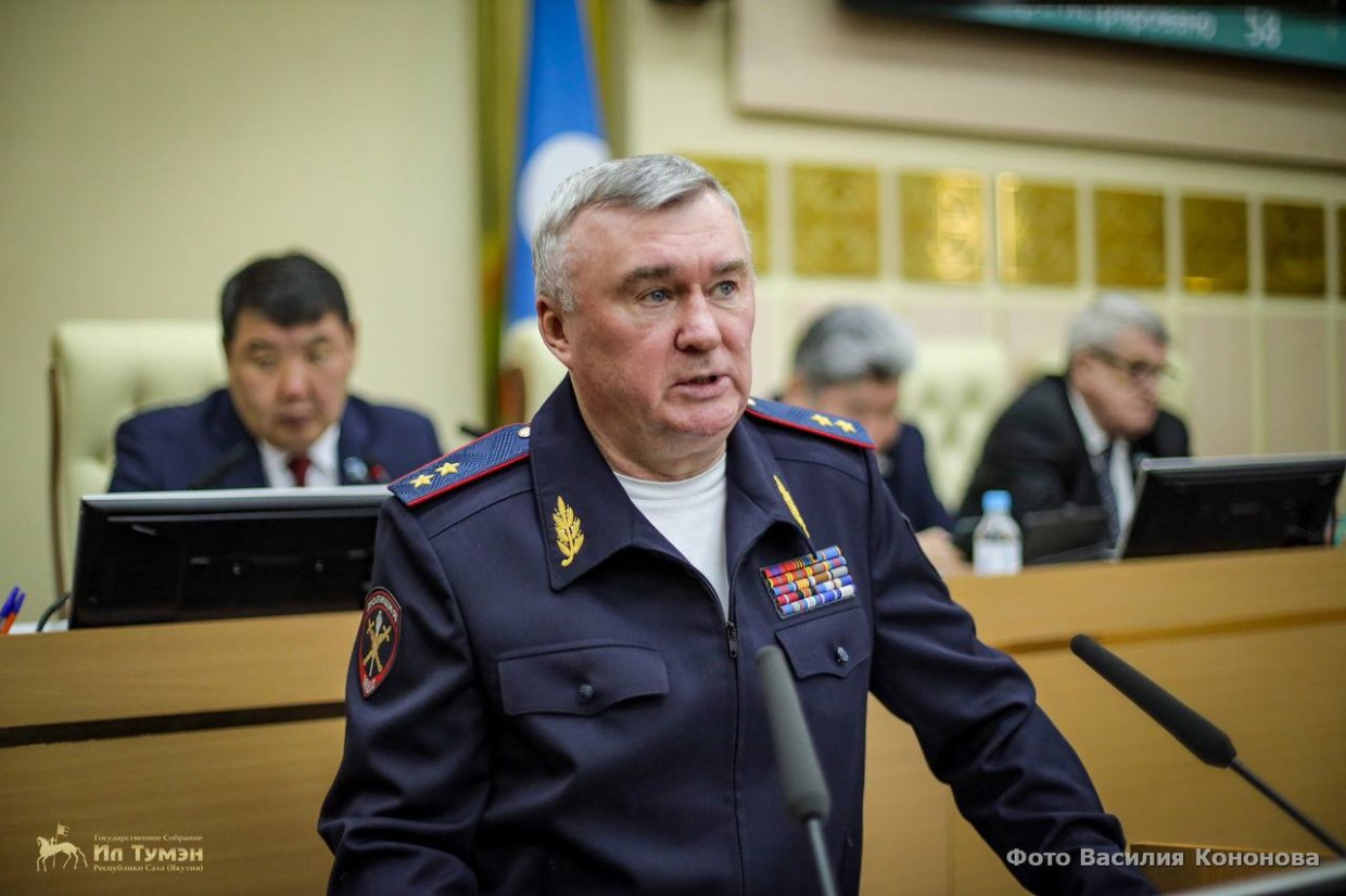 «Офицерский состав с северным коэффициентом получает 67 тысяч рублей» - министр ВД Прокопенко