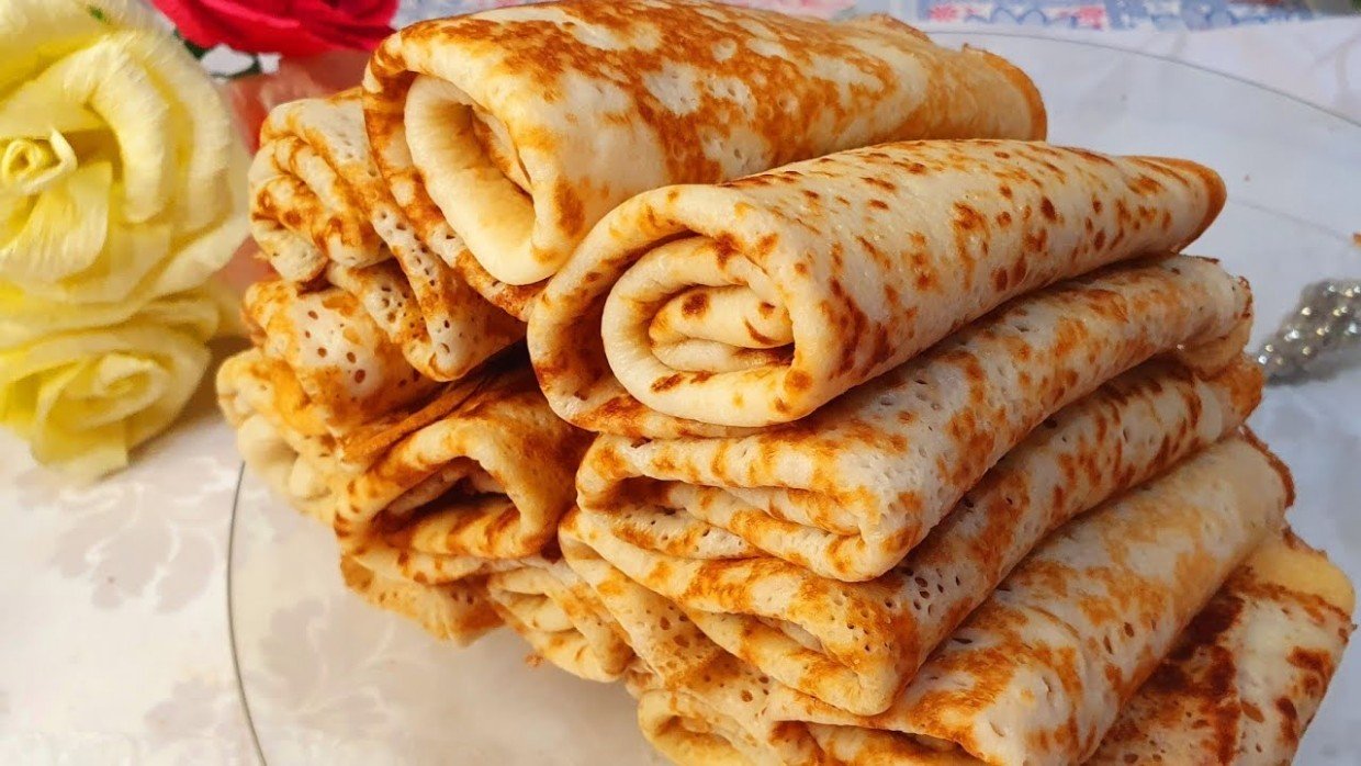 Масленичная неделя началась: готовим тонкие блинчики — 6 ингредиентов без яиц