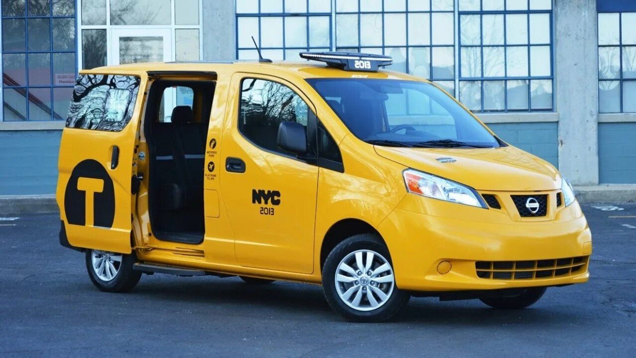 Такси или личный авто: считаем, что обойдётся дешевле — и кому что подходит