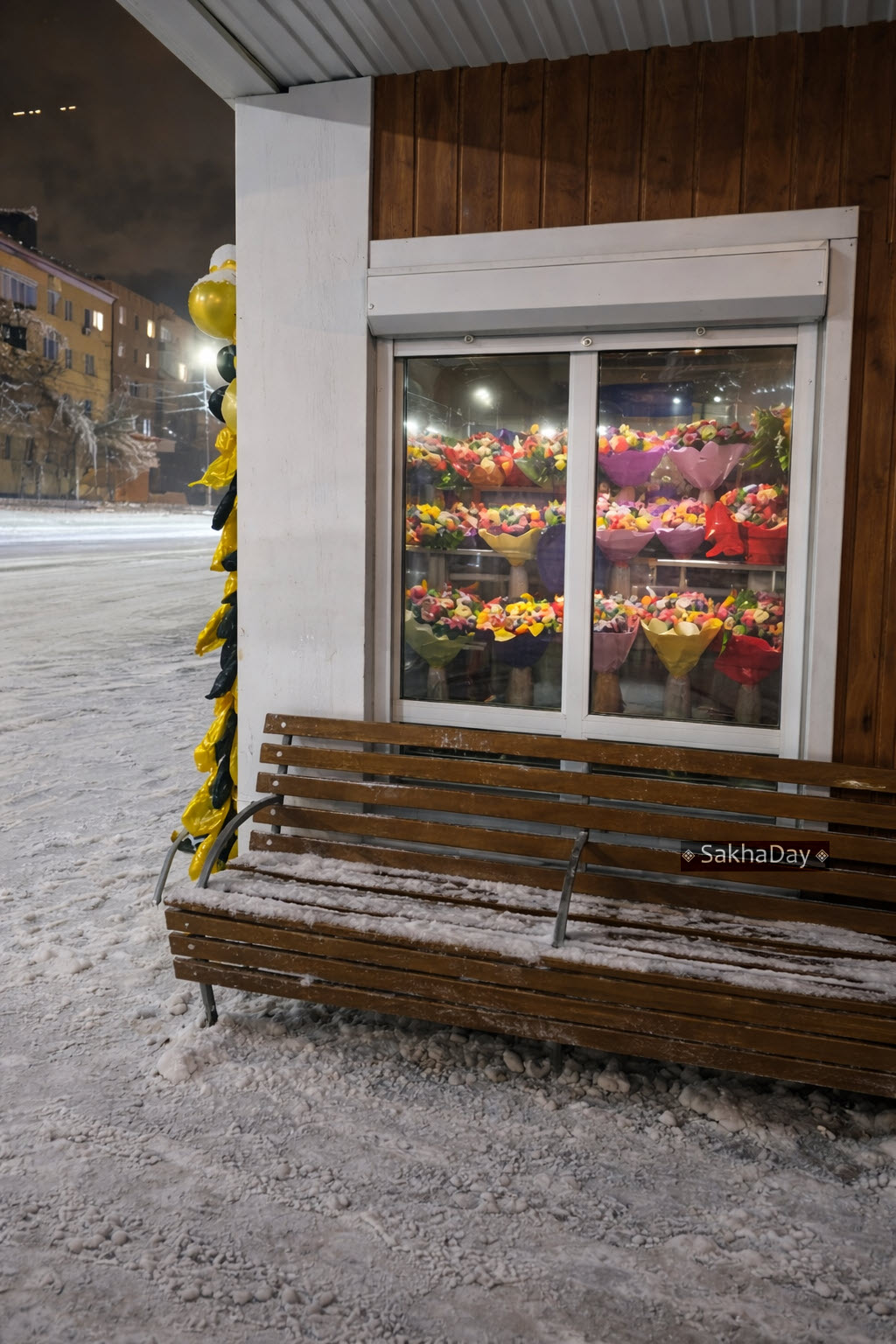 Цветочный конфликт к 8 Марта. Бизнес возмущается торговлей букетами в теплых остановках Якутска