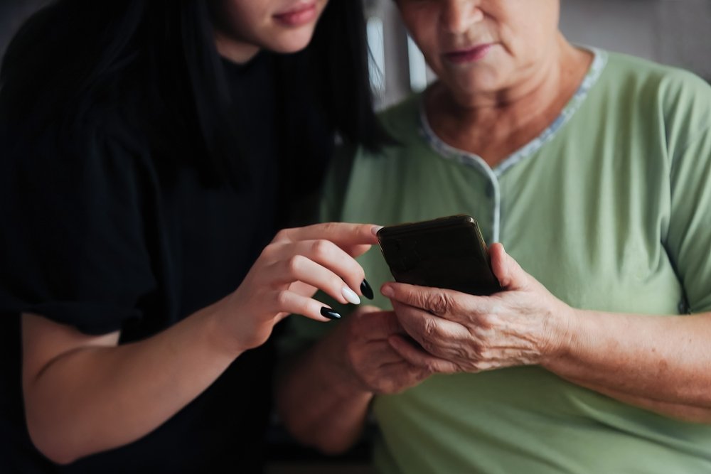 МТС предупредит жителей Якутии о мошеннических звонках членам семьи