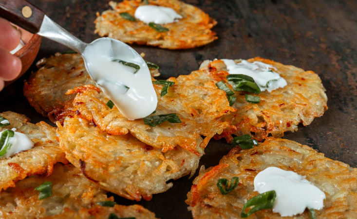 Семья уплетает за обе щеки: сытный картофельный завтрак за 10 минут — справится даже ленивый