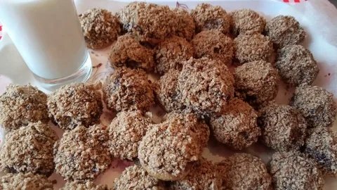 Забудьте про магазинные сладости: легендарное печенье «Ёжики» из маминой тетрадки — рецепт на скорую руку