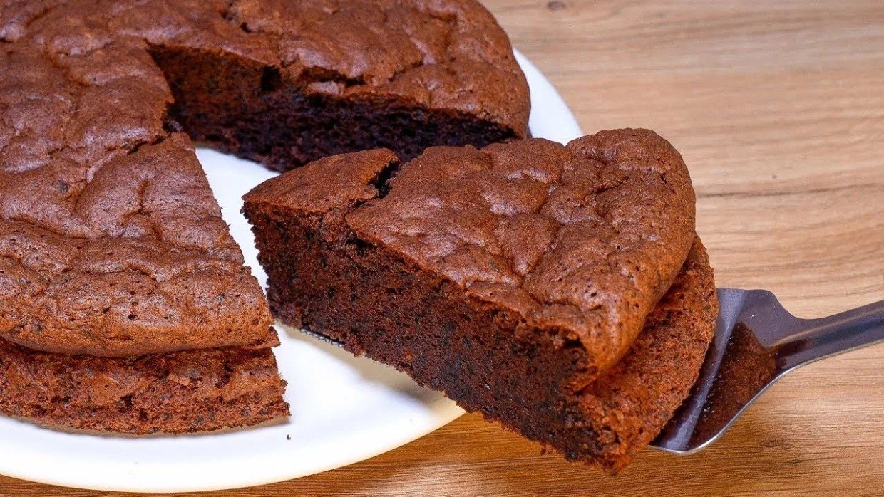 Шоколадный пирог «из ничего»: нашла в старой тетрадке рецепт без яиц и молока, который получается всегда