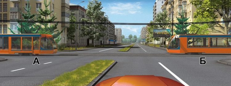 Трамвай не объедет — здесь приоритет не обсуждается: 56% пытались поспорить на экзамене по ПДД, угадайте, кто оказался прав