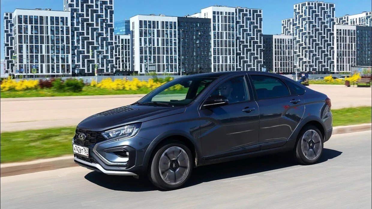 Акцент только на существующих моторах: почему завод АвтоВАЗа не собирается делать мощные двигатели — ответ директора Олега Груненкова