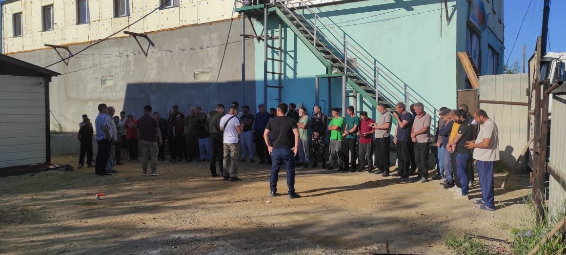 Глава Якутии подписал Указ о запрете мигрантам трудиться «в отдельных видах экономической деятельности»