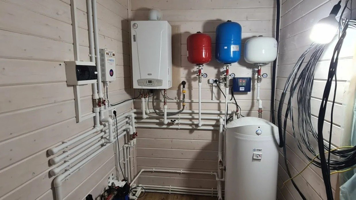 Газ больше не самый дешёвый: как в 2026 году отапливать дом за 2000 рублей в месяц без газовой трубы