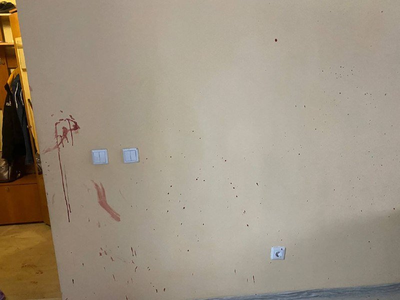 В Покровске мужчина пытался убить жену