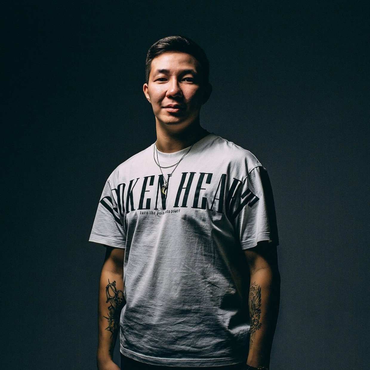 В Якутске известного танцора оштрафовали за то, что он побил свою жену