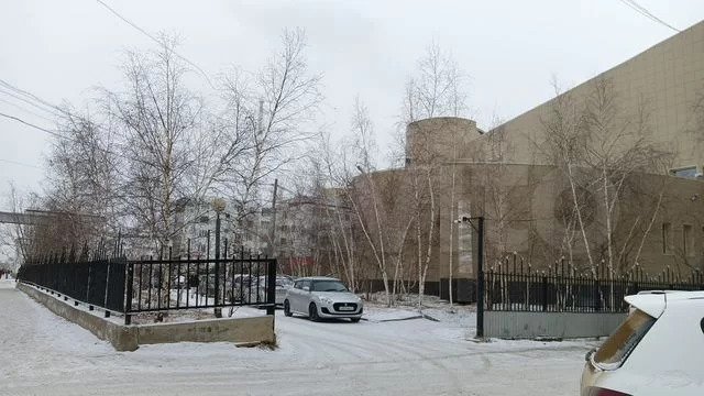 В Якутске Сбербанк выставил на продажу свое помещение