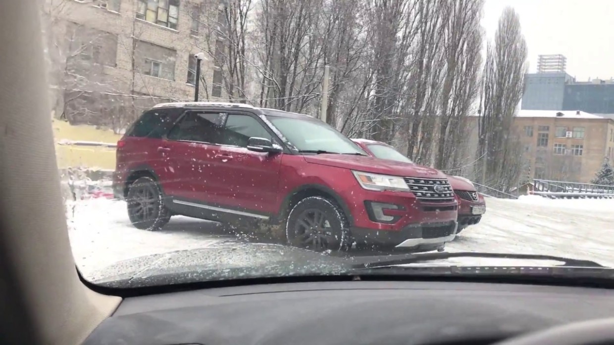 И до парковки добрались: шокирующий случай мошенничества — бдительность нельзя терять нигде