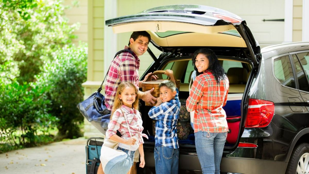 Чек-лист перед дальней дорогой: 5 вещей, которые нужно проверить в машине, чтобы не застрять на трассе