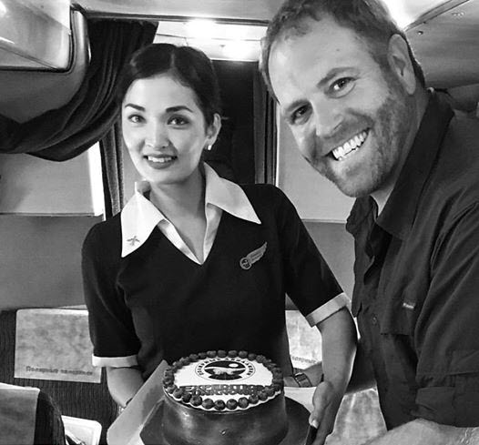 Американского шоумена тепло поздравили якутские авиаторы