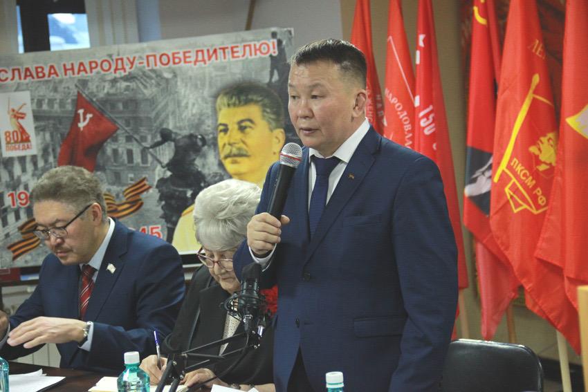 Якутский депутат-коммунист Вячеслав Куличкин вошел в комитет по СМИ