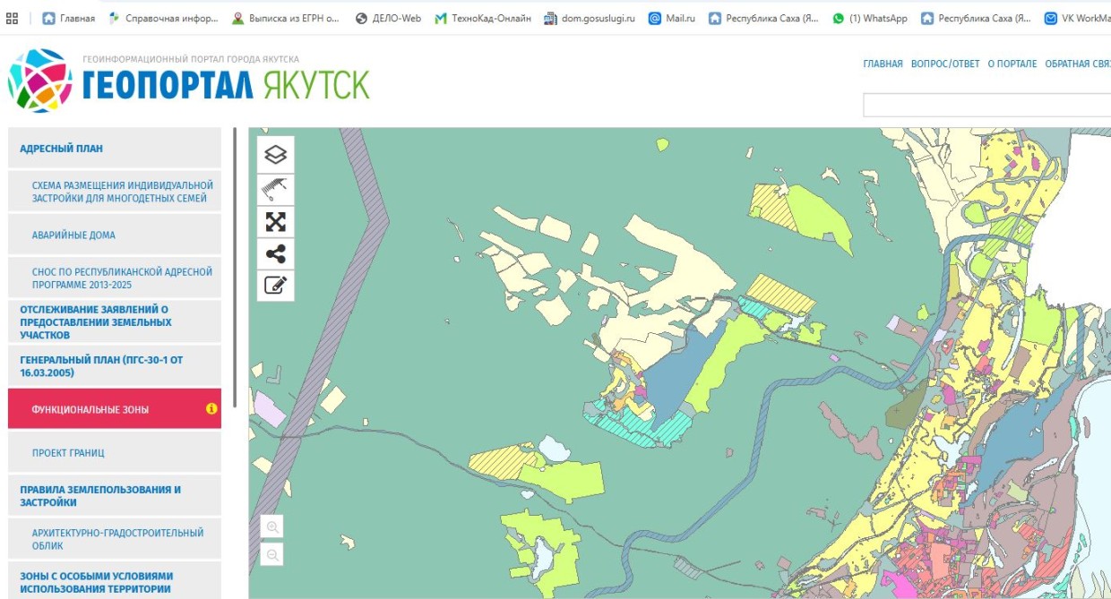 В Якутске городские депутаты отклонили инициативу мэрии, которая отняла бы у садоводов право строить дома на своих землях