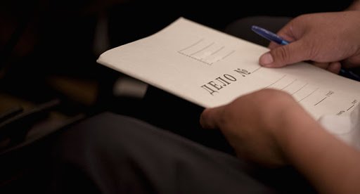 В Верхневилюйске обвиняемый нанес 66 ударов топором по собутыльнику