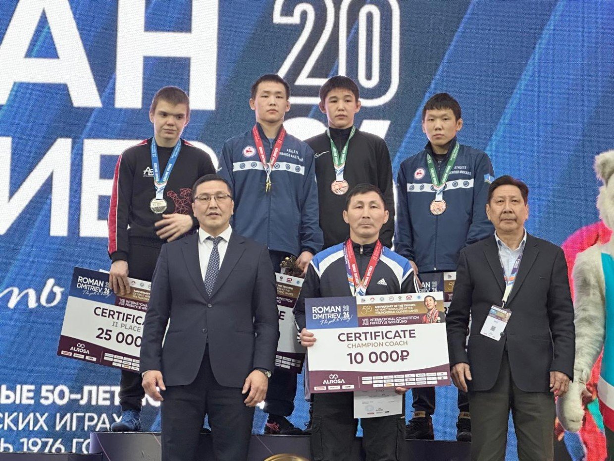 Финал турнира Дмитриева: якутские борцы завоевали золотые медали
