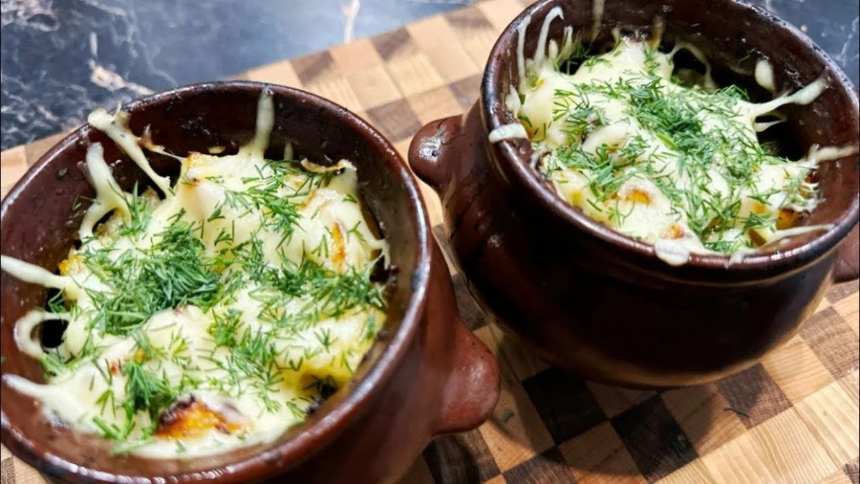 Мягче не бывает: шеф Ивлев показал, как правильно готовить мясо в горшочках, чтобы оно таяло во рту