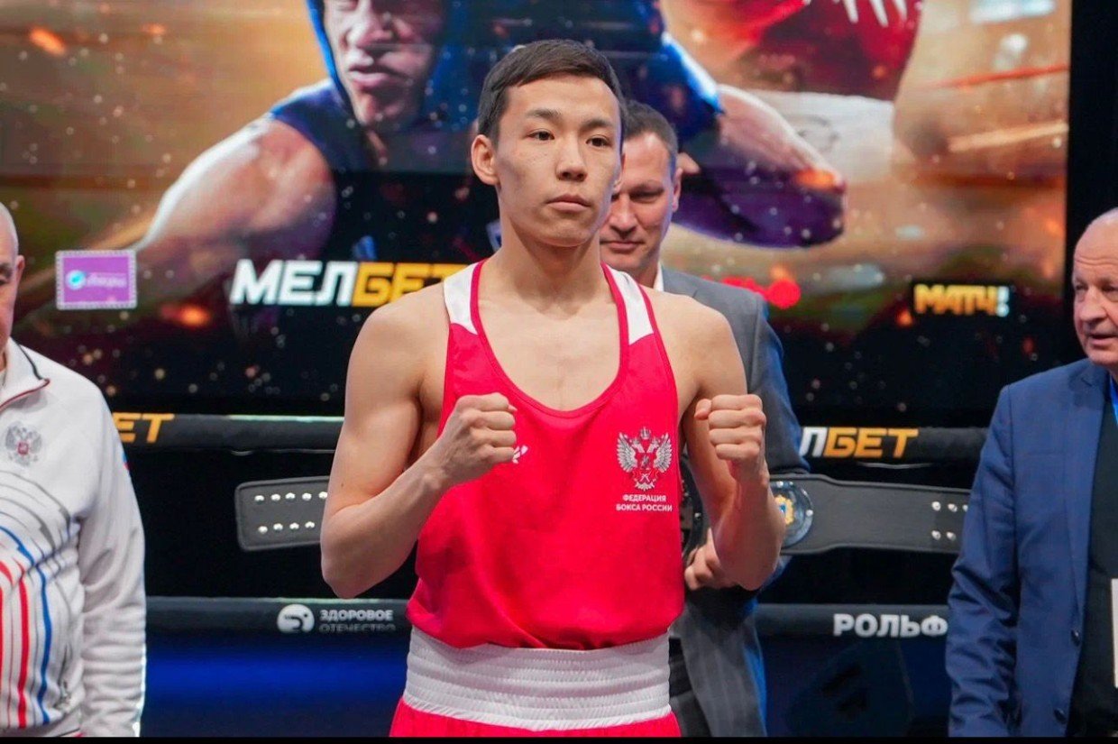 Якутский боксер Павел Васильев стал серебряным призером личного Кубка России по боксу