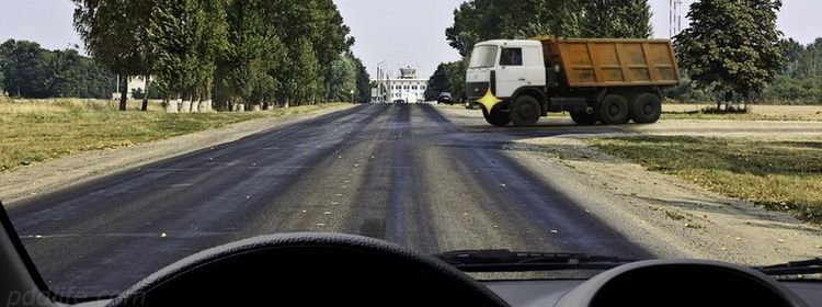 Кто на главной по умолчанию — почему помеха справа не сработала: 75% отвечавших запутались в этом вопросе на экзамене по ПДД