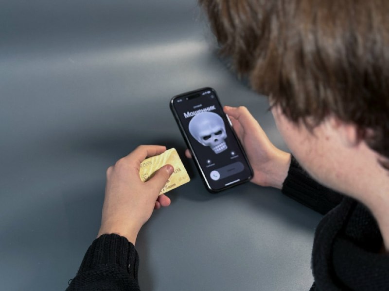 Новая ловушка в отзывах: как мошенники крадут данные, пока вы хвалите или ругаете товар