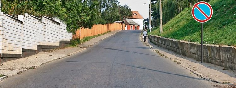 Когда запрещена стоянка, но разрешена жизнь: 49% ошибок — ещё не предел, на экзамене по ПДД бывало и не такое