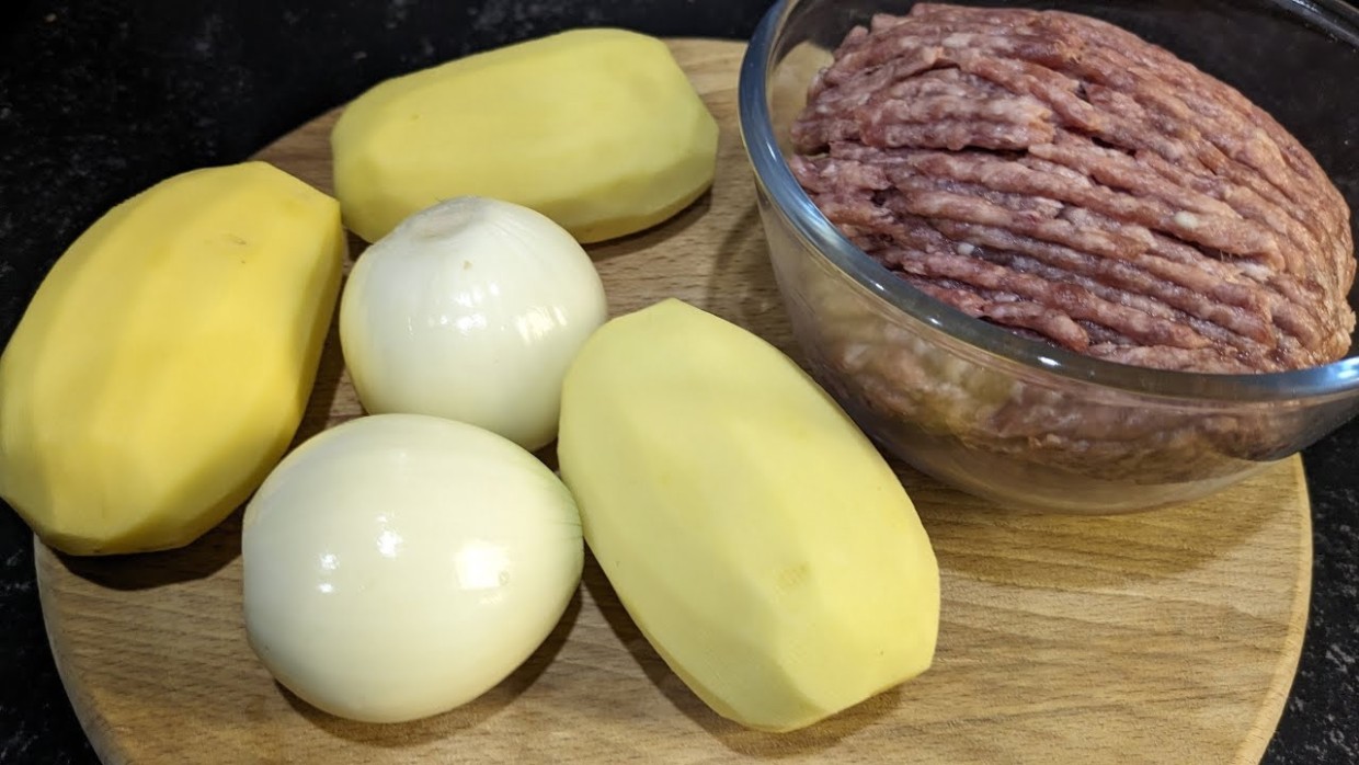 Вместо банальных котлет и пирожков: готовим картофельные «журунчики» с фаршем — фирменный рецепт от Натальи Калниной