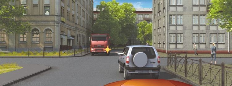 Сигнал рукой — может пригодиться: иногда в жизни, а чаще на экзамене по ПДД 62% не знают, что делать