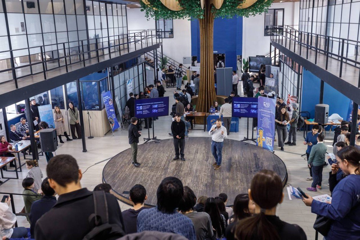 ЯТЭК приняла участие в выставке «Твое пространство развития» в СВФУ