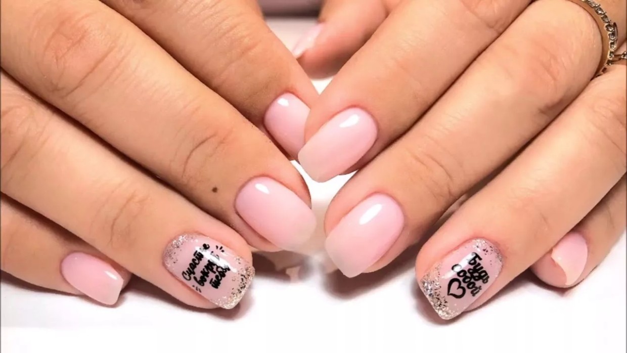 Маникюр на 8 Марта: 5 главных трендов 2026 года, которые подчеркнут вашу элегантность