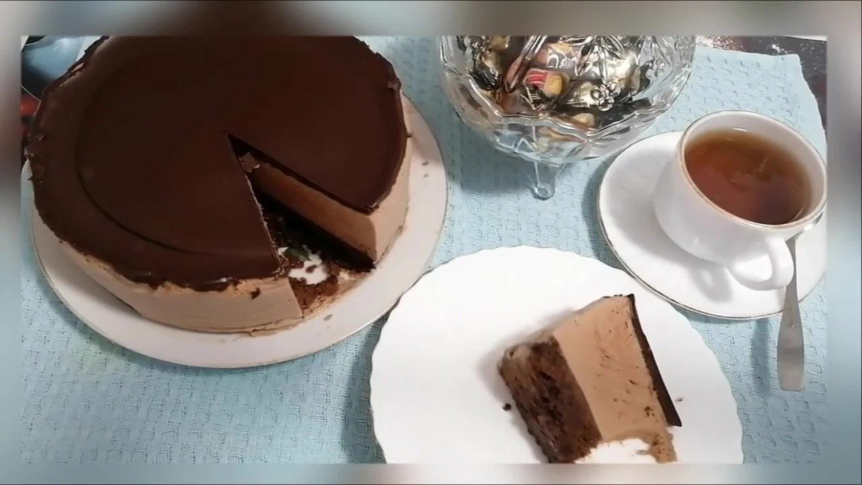 Тот самый вкус из СССР: рецепт торта «Птичье молоко» с секретным кремом без желатина