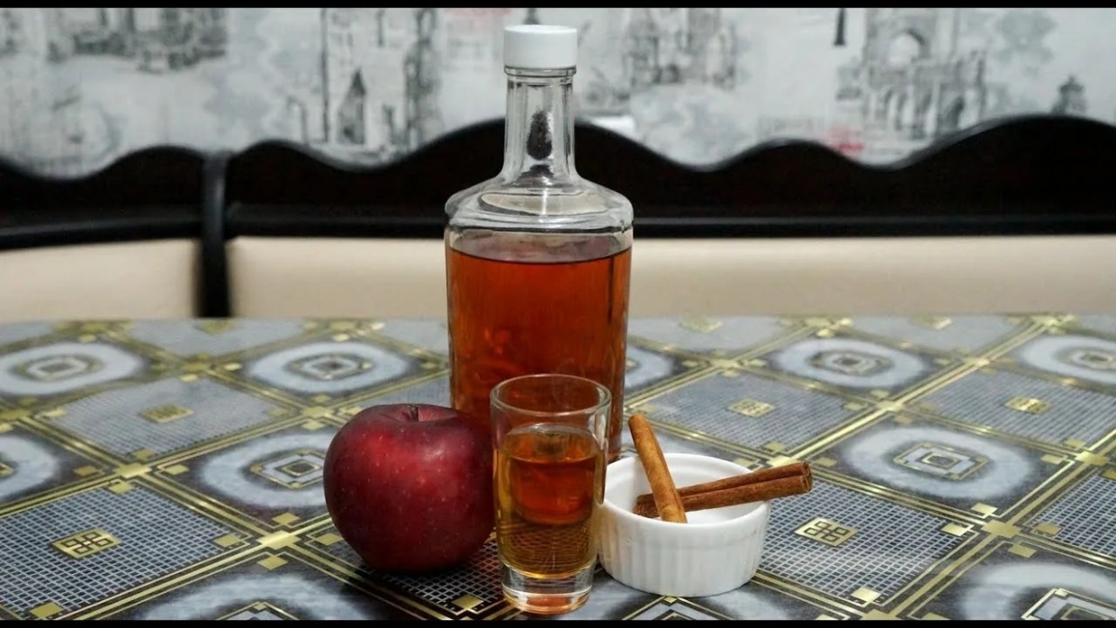 Секрет быстрой настойки: как приготовить лимонный и медовый напиток по методике «Градус Хаус»