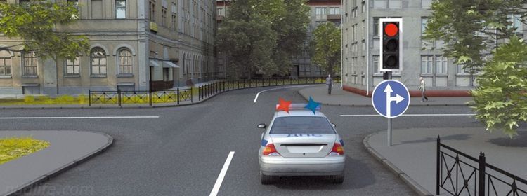 Если ты с мигалкой, то все можно — все да не совсем: 19% на экзамене по ПДД ответили неверно