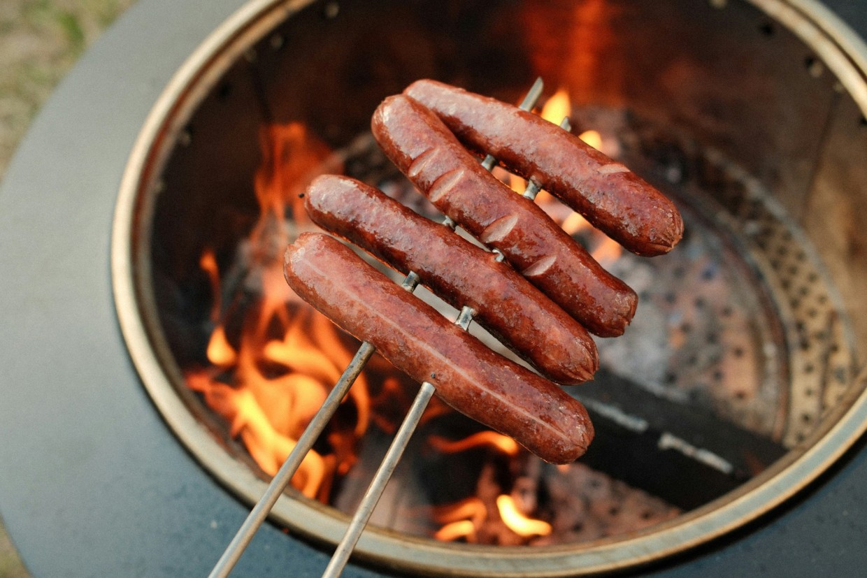 Всему вас учить надо — все это время вы готовили сосиски неправильно, вот 100% рабочий способ