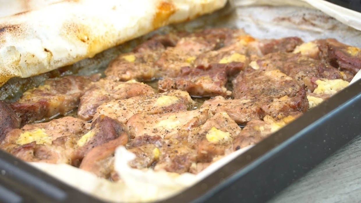 4 ингредиента — и полноценный ужин на столе: готовим сочную свинину с овощами