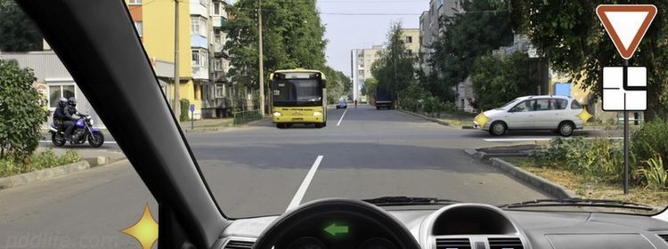 Главная дорога опять мимо вас — налево поворачиваем без всякого геройства: 38% пошли неверным путём логических рассуждений на экзамене по ПДД