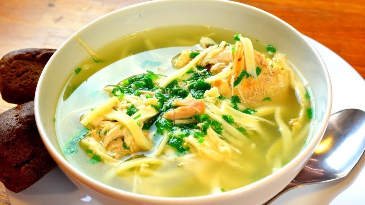 Отрава в тарелке: этот «полезный» суп медленно губит нас — а все считают его лечебным