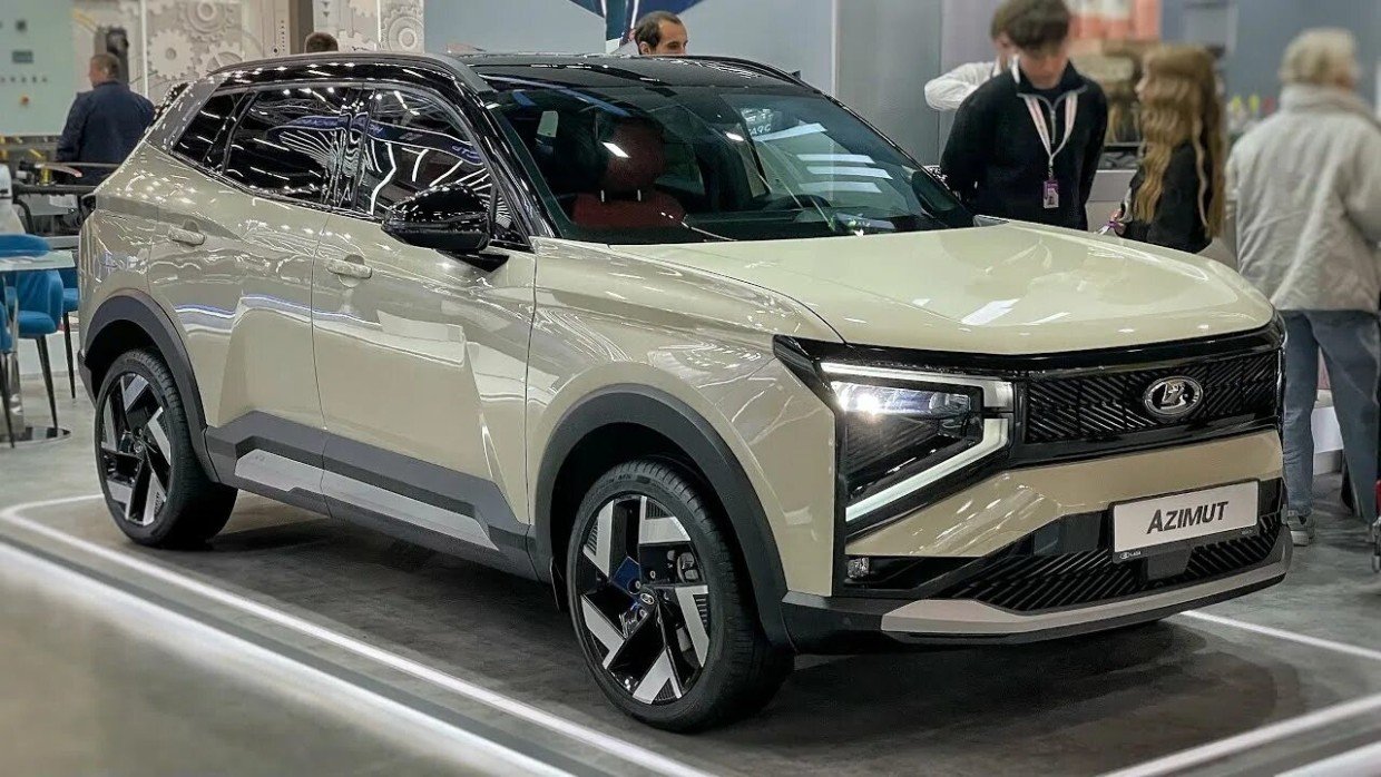 Цифровая панель и панорамная крыша: чем порадует новая LADA Azimut — какие обновления произошли в машине