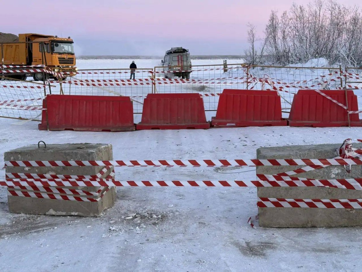 В Якутии вынесен приговор водителю такси, провалившемуся под лед
