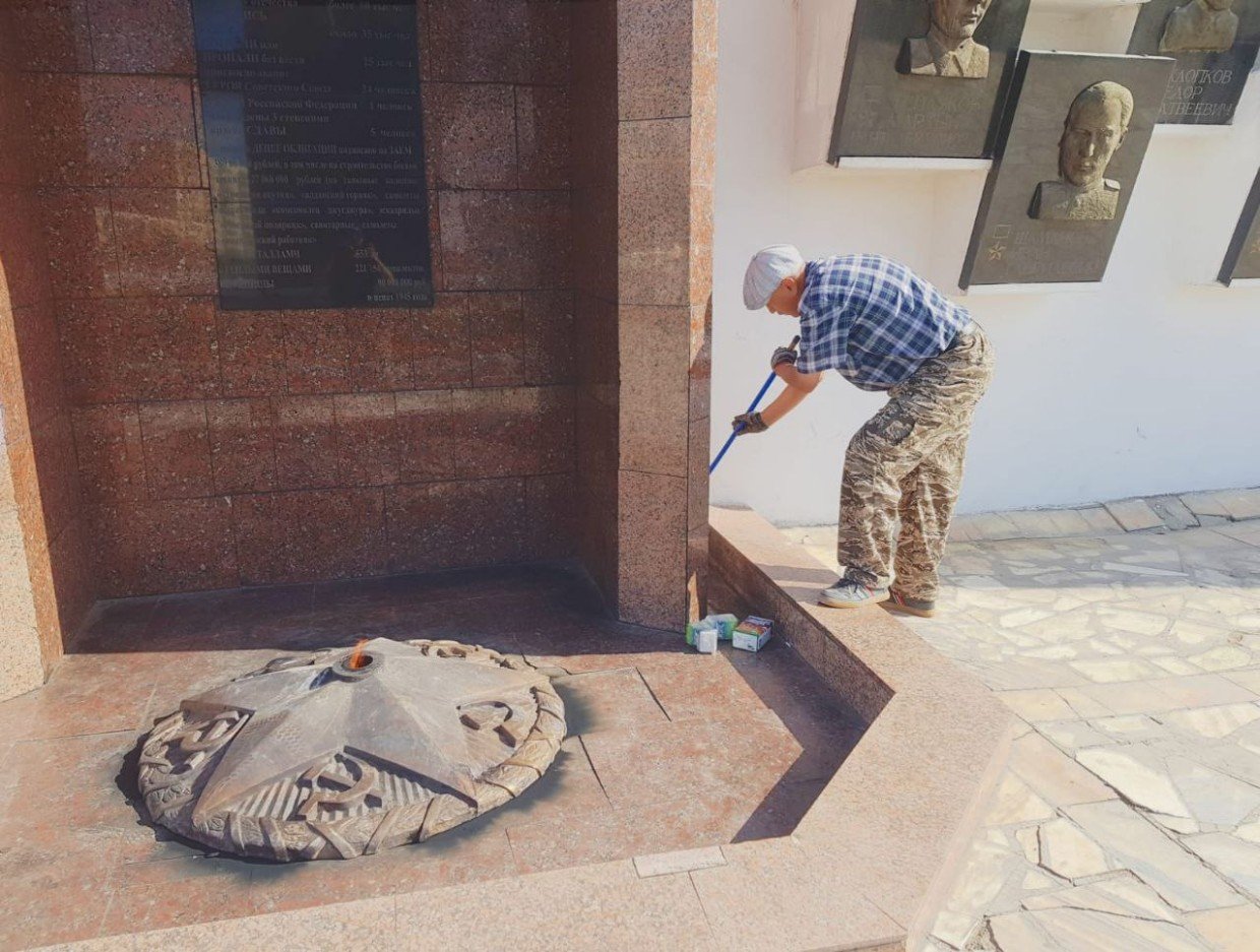 В Якутске трудятся 102 дворника